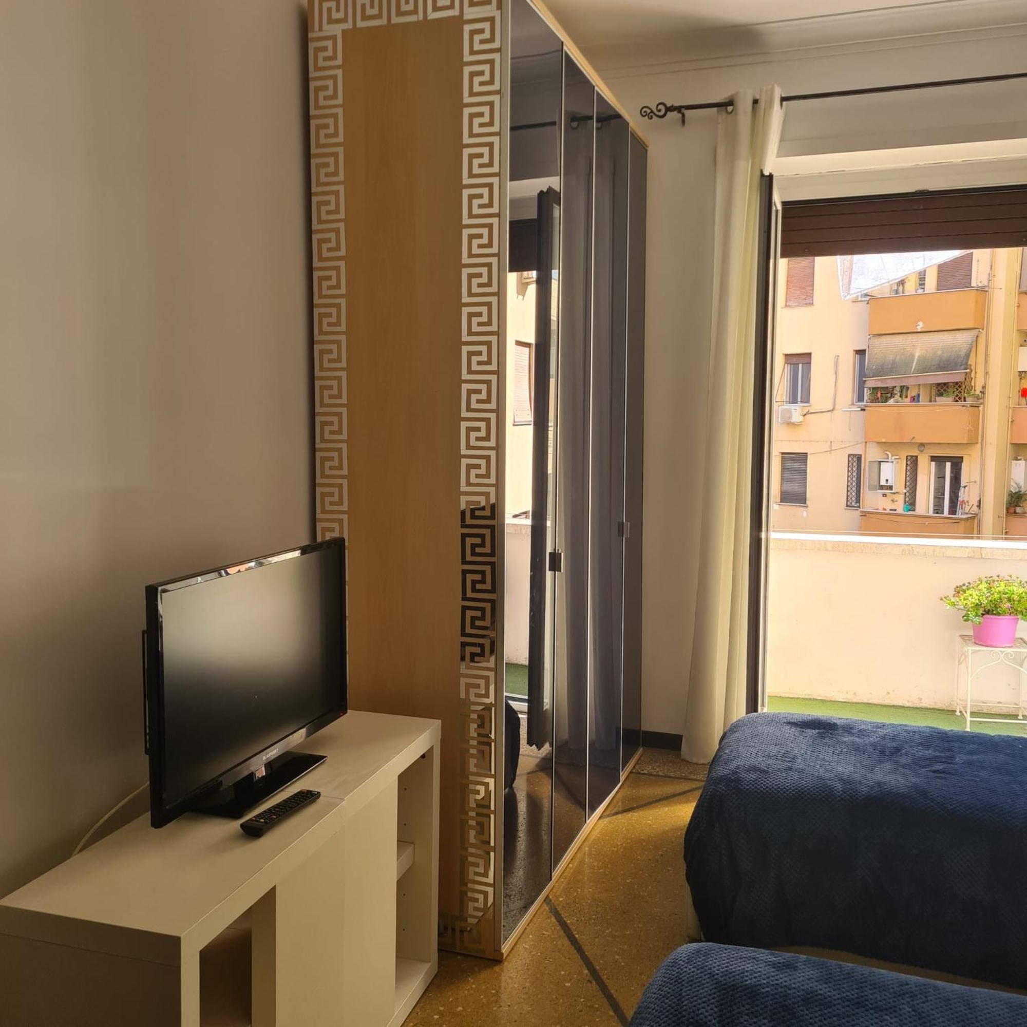 Red Moon House - Tra Policlinico E Piazza Bologna Appartamento Roma